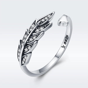 Feather Wings Adjustable Finger Ring