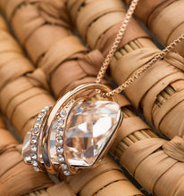 Load image into Gallery viewer, Elegant Wish Crystal Necklace