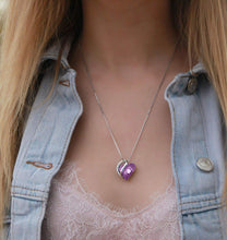 Load image into Gallery viewer, Elegant Heart Necklace