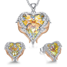 Load image into Gallery viewer, Angel Wing Heart Necklace Set.