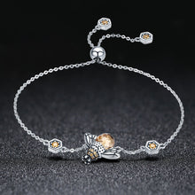 Load image into Gallery viewer, Dancing Honey Bee Chain Link Bracelet